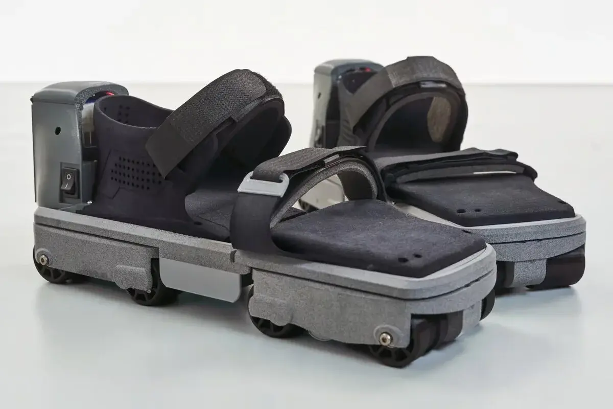 Freeaim VR Shoes: Immersive Omnidirectional VR Treadmill Shoes 1 Freeaim VR Shoes - Omnidirectional VR Treadmill Shoes - Euphoria XR